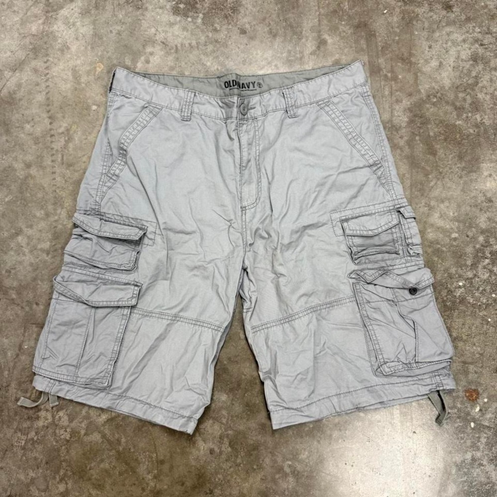 Y2K Old Navy Gray Skater Cargo Shorts Size 38